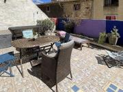 Beau village avec tous commerces, boulangerie,...