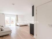 Beaufort Square, Beaufort Park, Studio Flat For