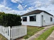 Beaut Gem in the Heart of Rutherford