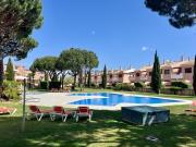 T3+1 Moradia Geminada em Sunset Villas