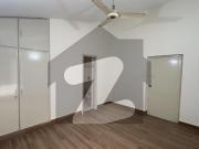 Beautiful 10 Marla Home In The Heart Of Lahore Eden...