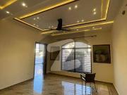 Beautiful 10 Marla House Available For Sale Just 1 Mnt...