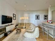 Beautiful 1 bedroom apartment close to Akazien Kiez,...