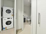 Beautiful 1 bedroom apartment near RMIT University