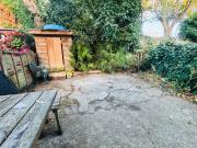 Beautiful 1 bedroom garden flat with high ceilings