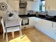 Beautiful 1 bedroom split level flat Clapham North