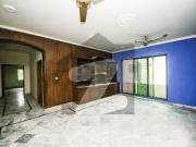 Beautiful 1 Kanal Full House Available For Rent In DHA...