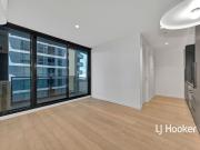 Beautiful 2 bedroom and 1 bathroom apartment in Empire!