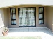 beautiful 2 bedroom 1 bathroom groun.
