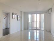 Beautiful 2 bedroom and 3 bathroom Apartment