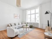 Beautiful 2 Bedroom Apartment in Charlottenburg, Berlin...
