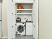 Beautiful 2 bedroom apartment near Melbourne Central Station