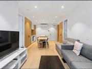 Beautiful 2 bedroom apartment with a car park and all...