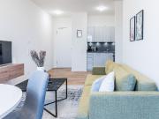 Beautiful 2 Bedroom Apartment with Balcony in Mitte