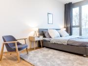 Beautiful 2 Bedroom Apartment with Balcony in Mitte,...