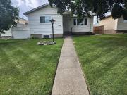 Beautiful 2 Bedroom Basement Suite – Utilities Included...