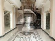 Beautiful 2 Kanal Brand New House for Sale in Valencia...