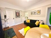 Beautiful 3 Bed House with Private Garden – L6