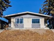 Beautiful 3 Bed Main Floor in Dalhousie – Prime NW Location!