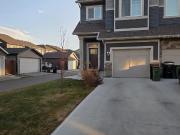 Beautiful 3 Bedroom Duplex in Edgemont, West Edmonton