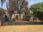 beautiful 3 bedroom family home with. beautiful 3 bedroom family home with.