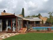 beautiful 3 bedroom house on the mar.