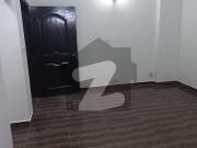 Beautiful 3 Bedrooms Flat For Rent In Near Gloria...