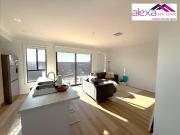Beautiful 4 Bedroom Home in Angle Vale – Modern Living...
