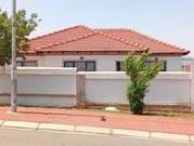 beautiful 4 bedroom house on the mar.