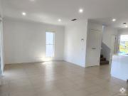 Beautiful 4 bedroom townhouse