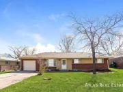 Beautiful 5 bedroom, 3 bathroom house! 456 Fulton St