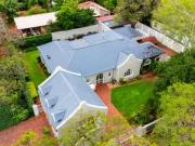 3 bedroom house on the market in bro.