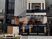 Beautiful 5 Marla House in Park View City Lahore Move In...