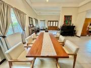 Beautiful 5Br House with Basement for Rent in Valle...