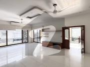 Beautiful 7 Bedrooms Triple Storey House Available For Rent