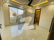 Beautiful 9 Marla Double Unit House for Sale in Bahria...