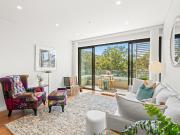 Beautiful and spacious one bedroom apartment with forest...