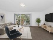 $750.00 PER WEEK! Beautiful Apartment in a Prime...