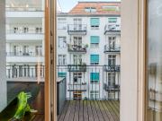 Beautiful Apartment in Mitte Berlin High ceilings, 3...