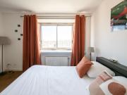 Beautiful bright apartment on the top floor with a...