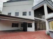 Beautiful Bungalow House With Pool Titiwangsa, Kuala... Beautiful Bungalow House With Pool Titiwangsa, Kuala...