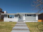 Beautiful Bungalow With Legal Suite In Sw Calgary