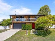 Beautiful Carey Bay Residence at 1 Angela Close...