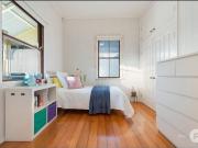 Beautiful character home in Hawthorne’s prestigious...