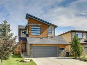 Beautiful Clean Fully Furnished Cozy Walk Out Basement