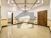 Beautiful Designer 10 Marla House For Sale Bahria Town...