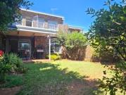 beautiful double storey townhouse to.