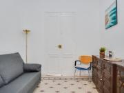 Beautiful exterior room with balcony in Plaza Mayor