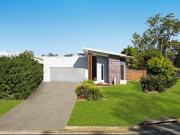 Huge 654m² Corner Block | 4 Bed Family Home with 3...