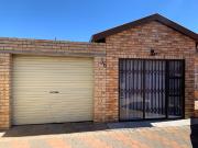 Beautiful Four Bedroom House in Mandela View